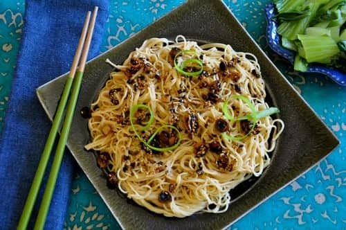 Sesame Noodles With Chili Oil