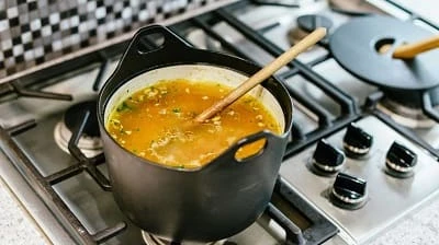 What “feed A Cold, Starve A Fever” Means