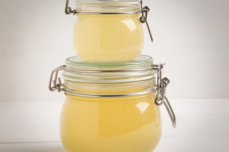 Slow Cooker Turkey Bone Broth Recipe