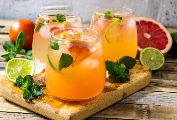 Grapefruit and Mint Detox Water
