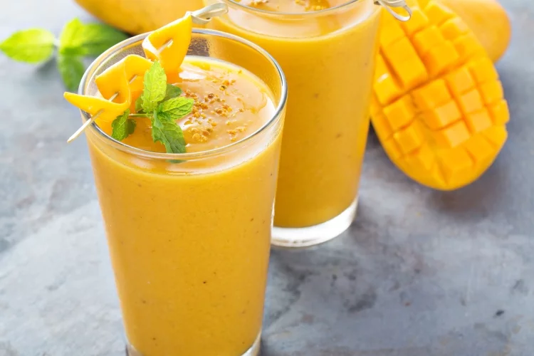 Mango Pineapple Smoothie