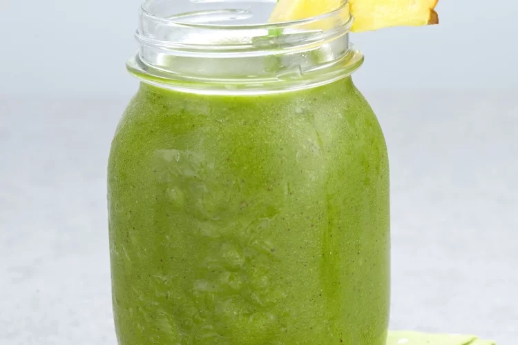 Green Pineapple Smoothie