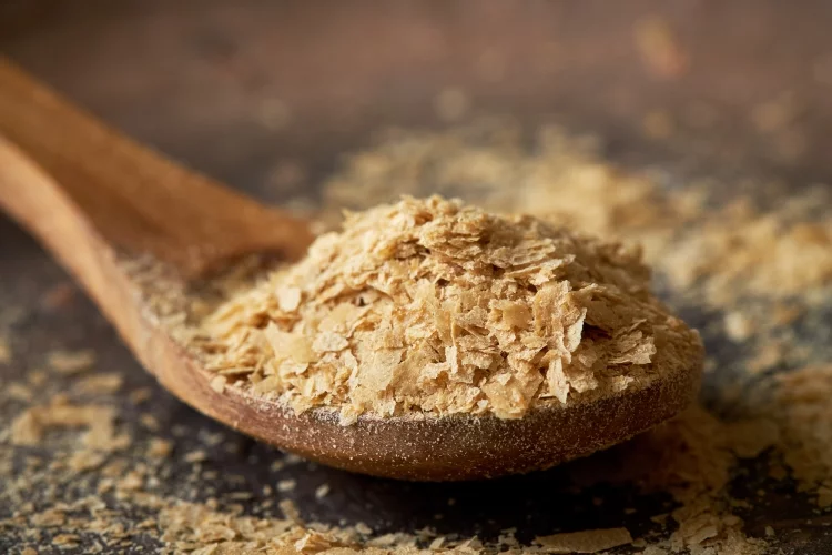 Nutritional yeast flakes