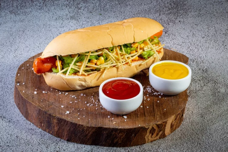 How Many Calories in a Hot Dog Without Bun