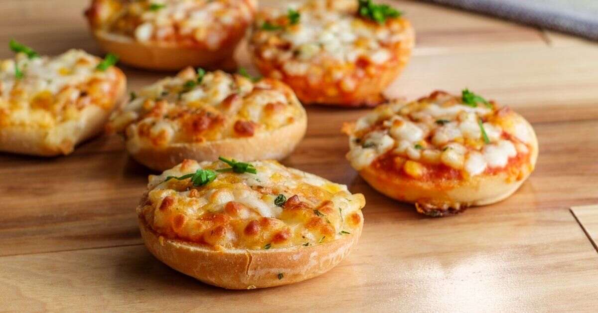 How Long to Cook Bagel Bites in Microwave 2023